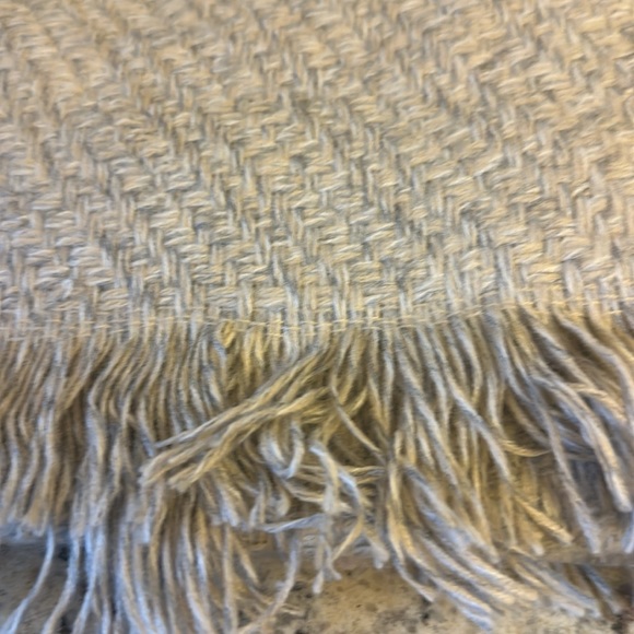 3 oversized scarfs - one price! - Picture 3 of 7